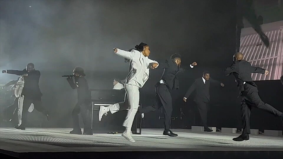 Kendrick Lamar performing in North Carolina
