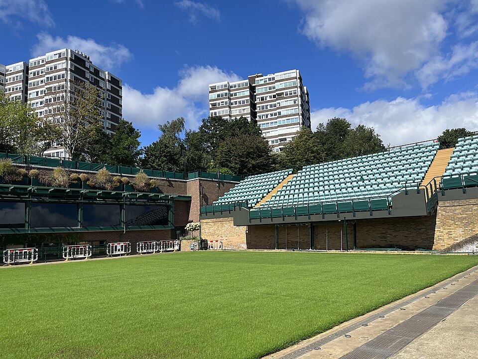Wimbledon Court 18 grass tennis court